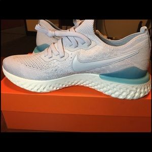 BRAND NEW Nike epic react flyknit 2